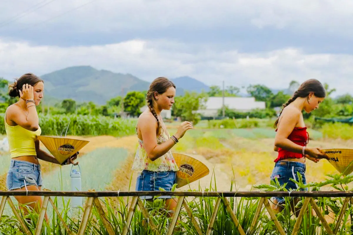Hue Countryside Tour: Local Market, Traditional Crafts & Cooking Class