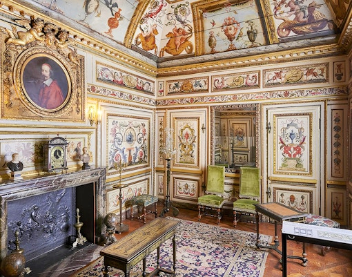 Woodwork from the cabinet of the Hôtel Colbert de Villacerf