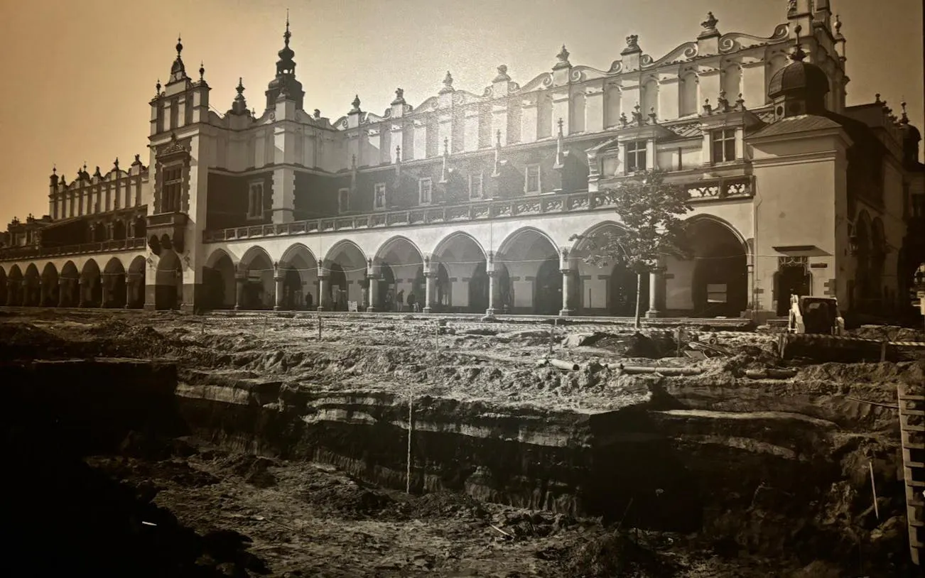 Krakow Underground Market Museum Guided Tour with Skip-the-Line Entry