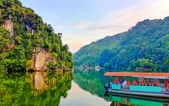 from kuala lumpur: private ipoh heritage & kek lok tong cave temple day trip-11