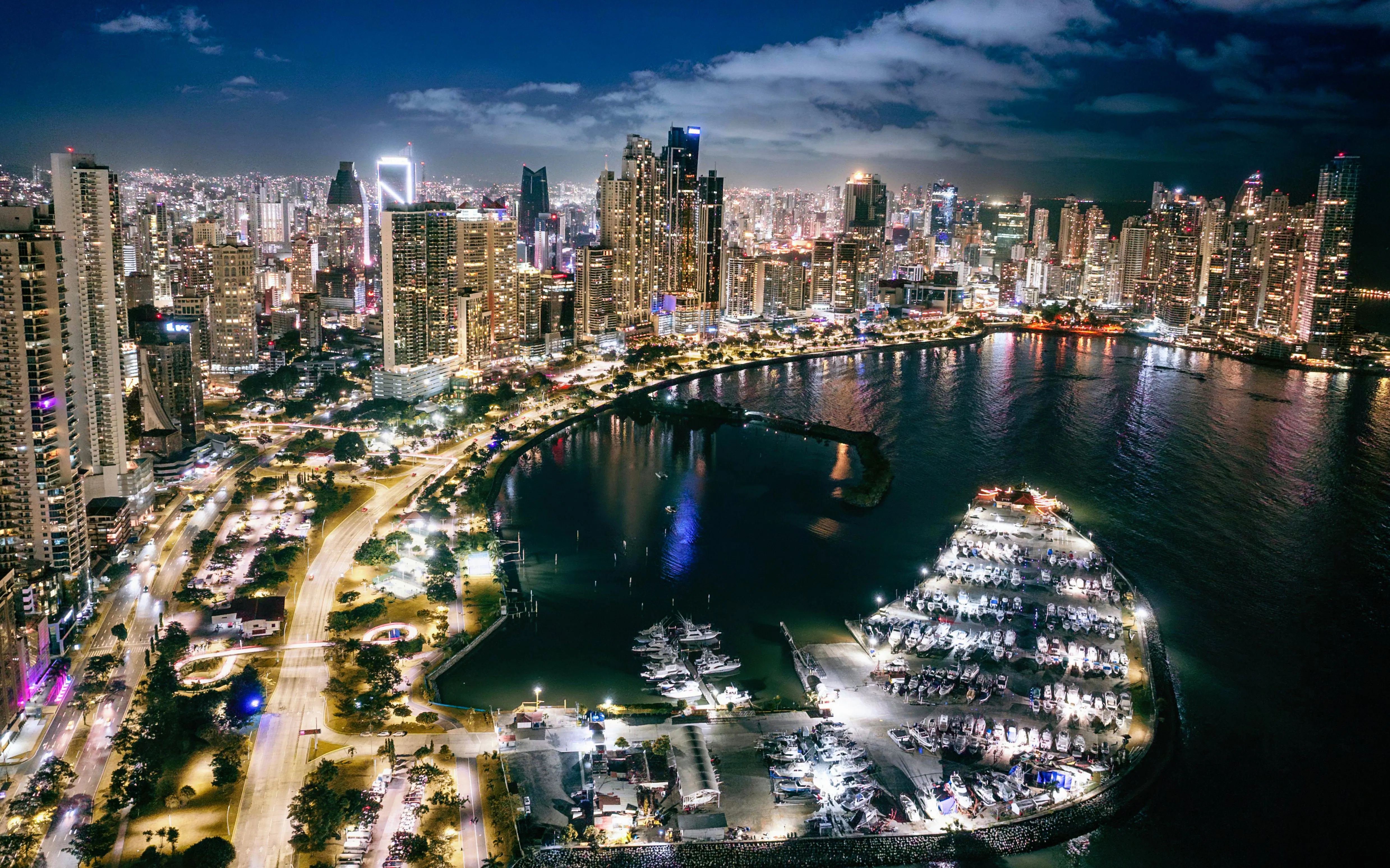Panama City Night Tour with Hotel Transfers: Amador Causeway & Casco Viejo Image 6
