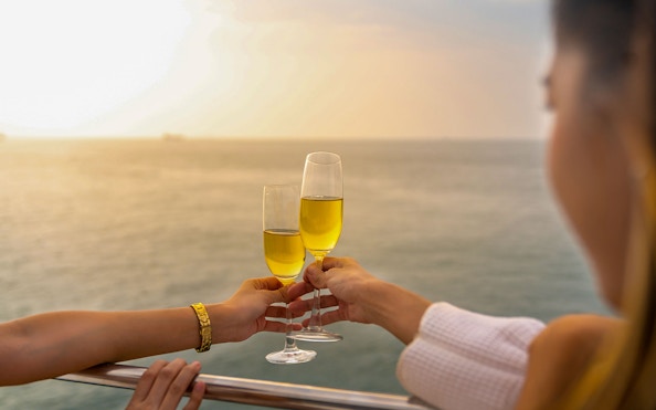 nile crystal 4-star cairo sunset dinner cruise with live entertainment-4