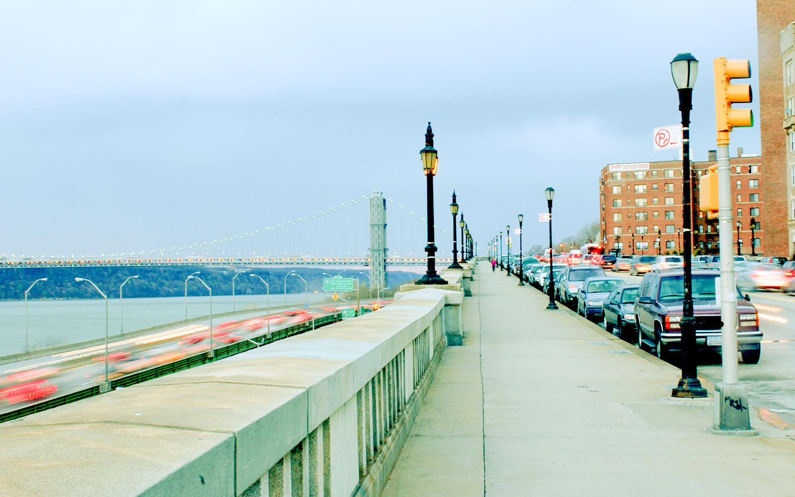 Traffic time at Henry Hudson Parkaway in New York
