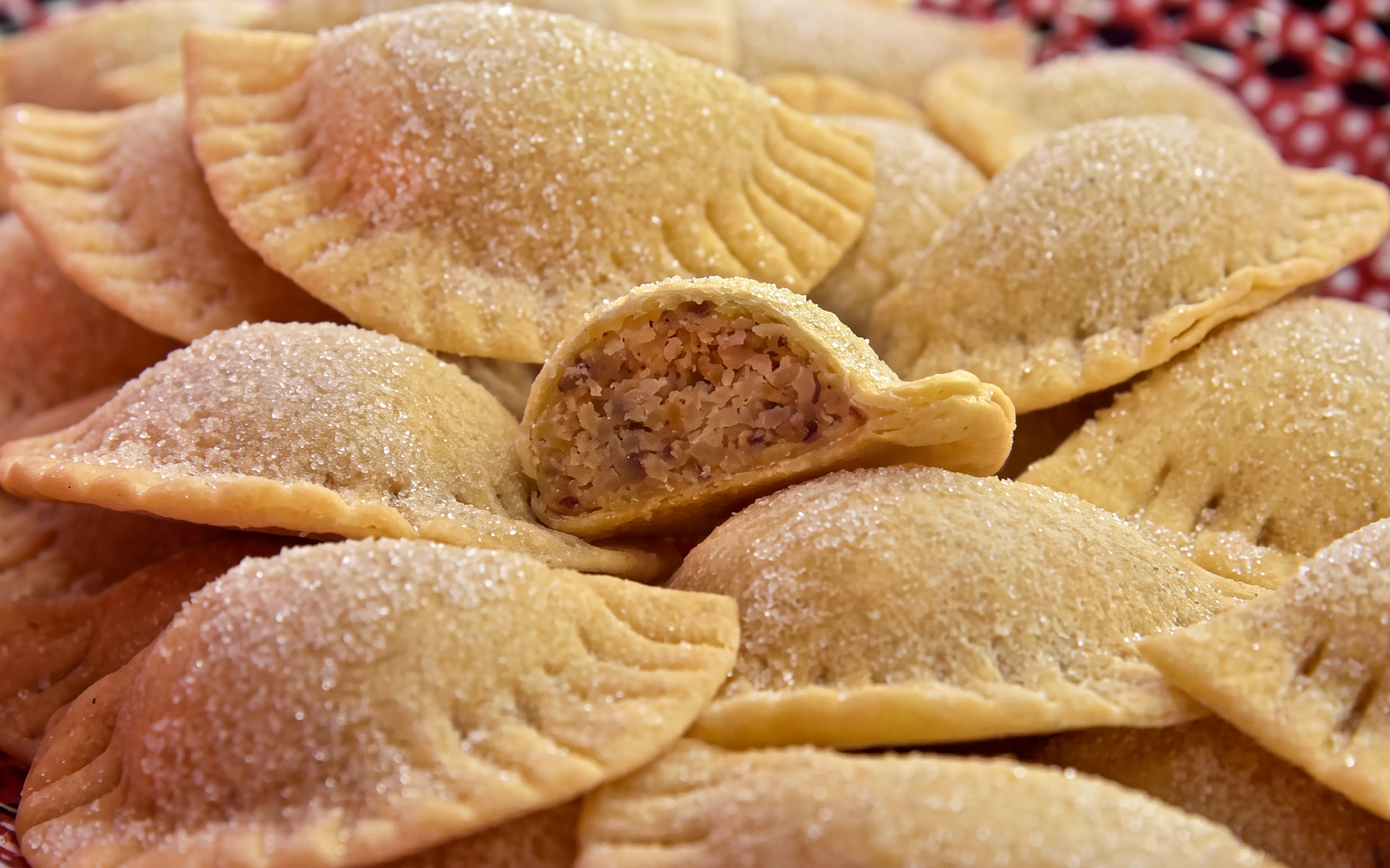 Split Food Tour with Green Market Tastings and Dalmatian Meal Image 9