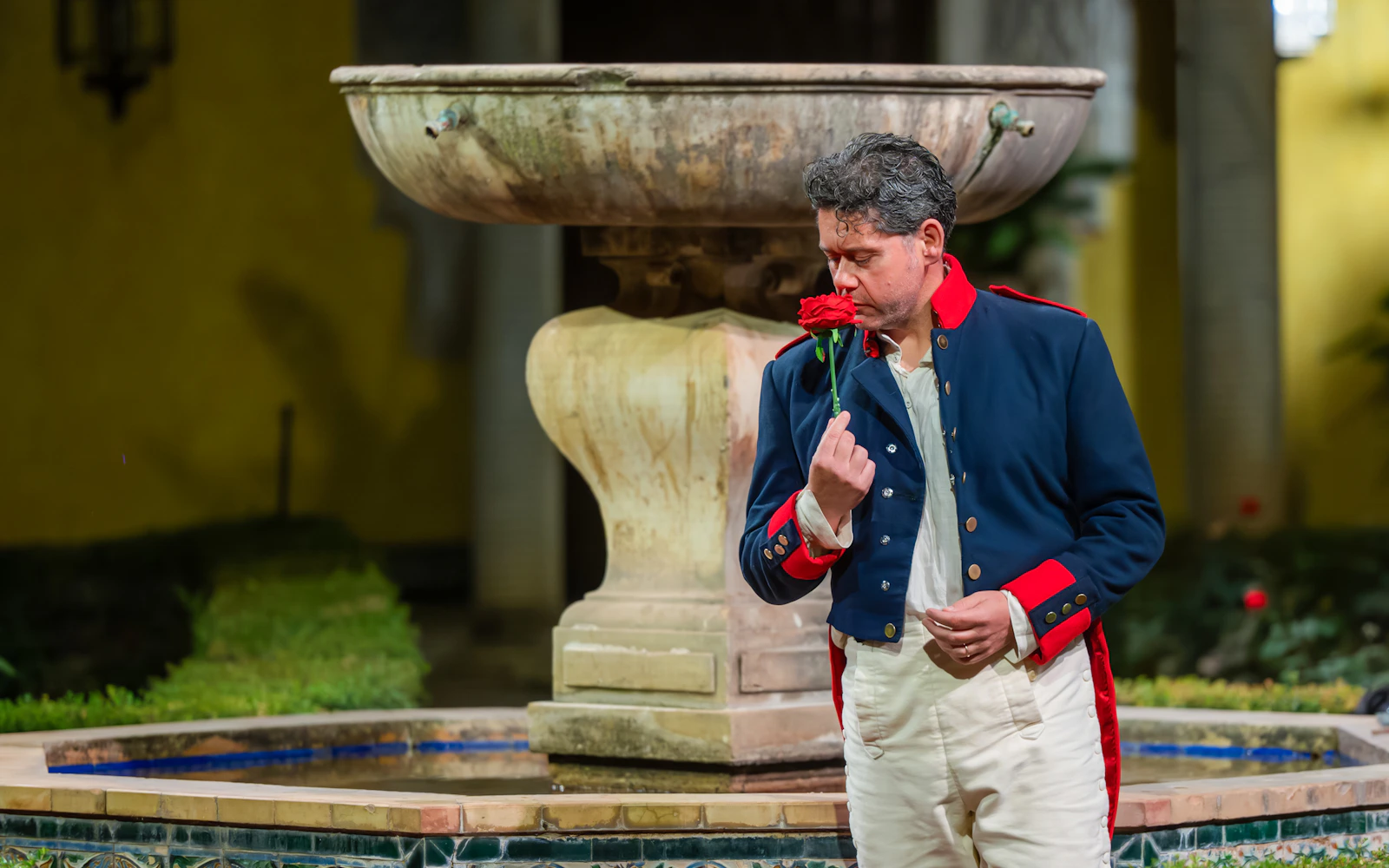 Carmen at Palacio de las Dueñas Tickets
