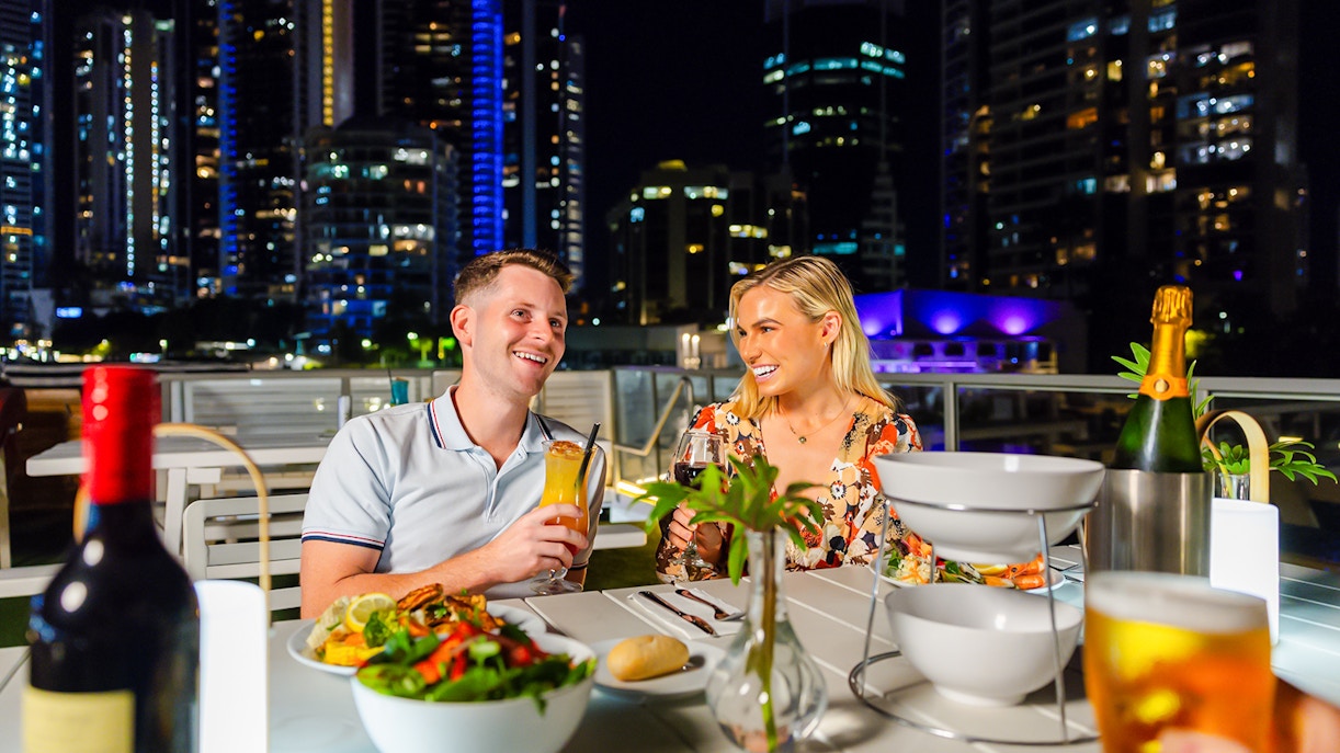 Premium Dinner & Sightseeing Cruise