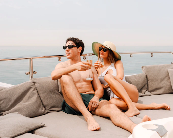 Private Luxury Yacht Rental from Dubai Marina - Groups up to 25