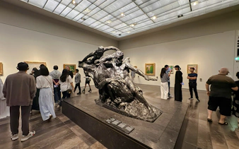 private tour durch abu dhabi mit besuch der scheich-zayid-moschee und des louvre abu dhabi-3
