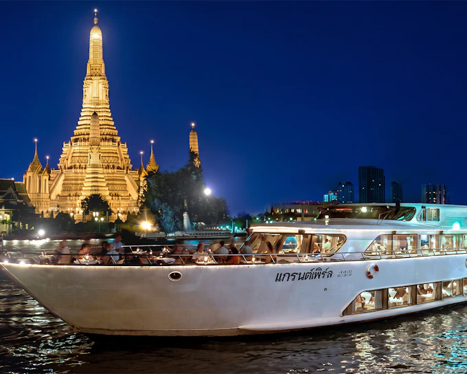 Grand Pearl Dinner Cruise with Thai Classical Dance (Product 52392)