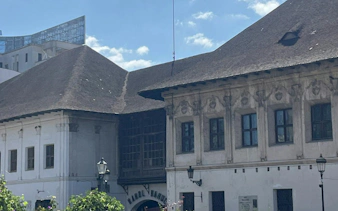 Historic building facade in Bucharest, part of the Jewish Bucharest self-guided city exploration game.