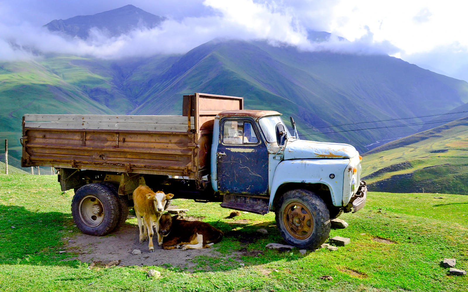 From Baku: Guba Khinalig Village and Candy Cane Mountain Day Trip with Lunch Image 2