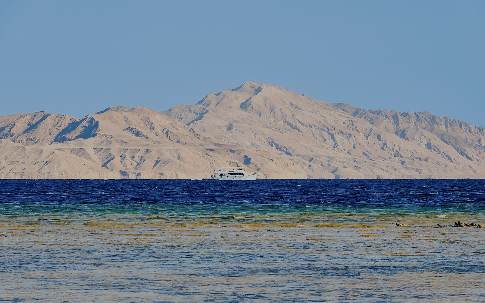 Salt Lake (Magic Lake)