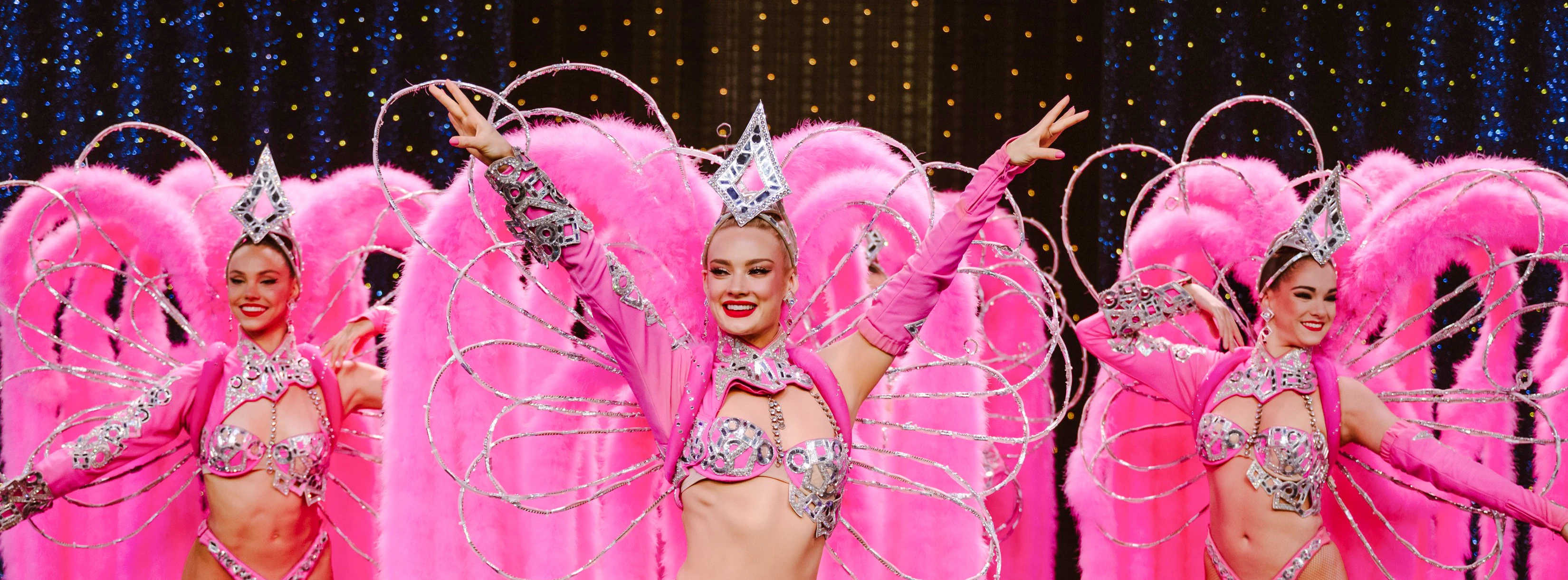 Moulin Rouge paris dress code