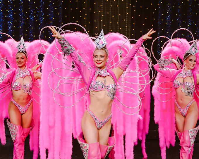 Moulin Rouge Show with Champagne