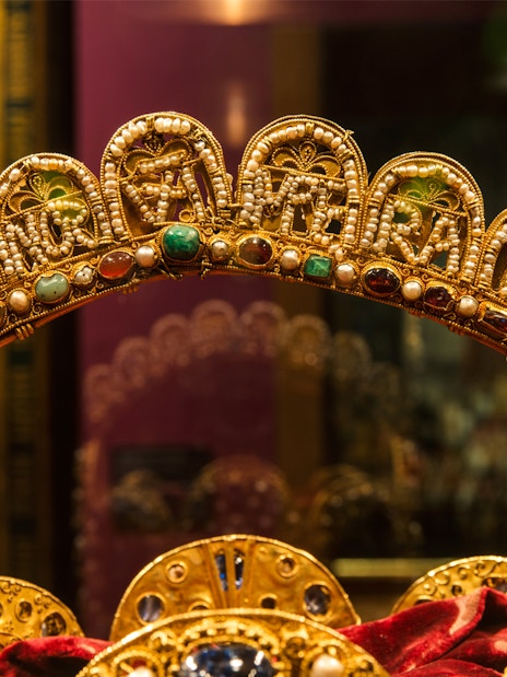 Golden crown with jewels at Imperial Treasury Vienna.