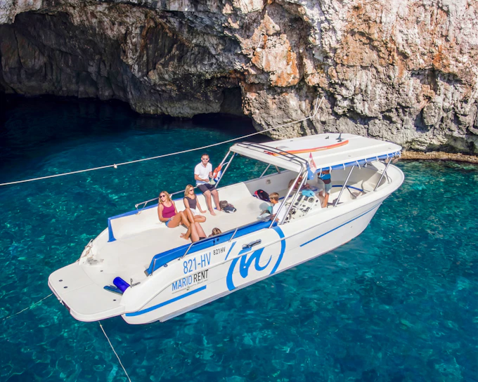 From Hvar: Blue Cave, Green Cave and 5 Islands Boat Tour
