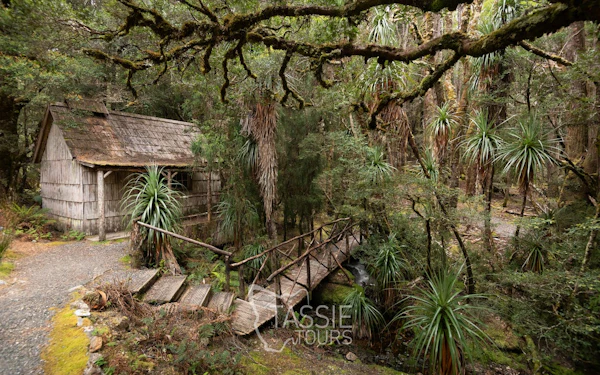 2 day | 1 night - Cradle Mt & Wineglass Bay, overnight in La