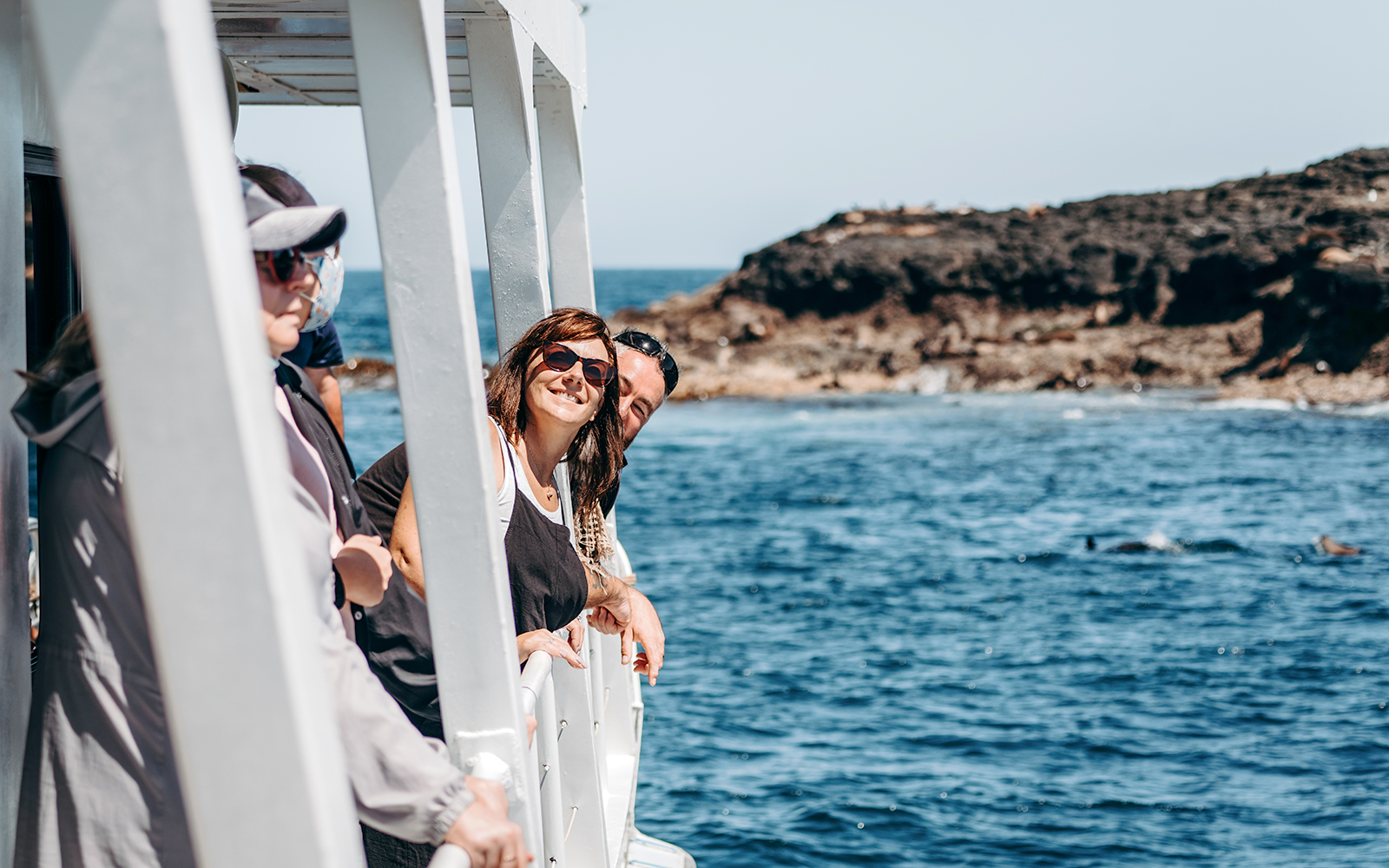 Visitors enjoying a seal watching cruise at Phillip Island.
