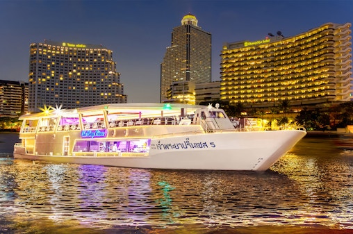 Chao Phraya Princess Cruise with Buffet Dinner & Live Music