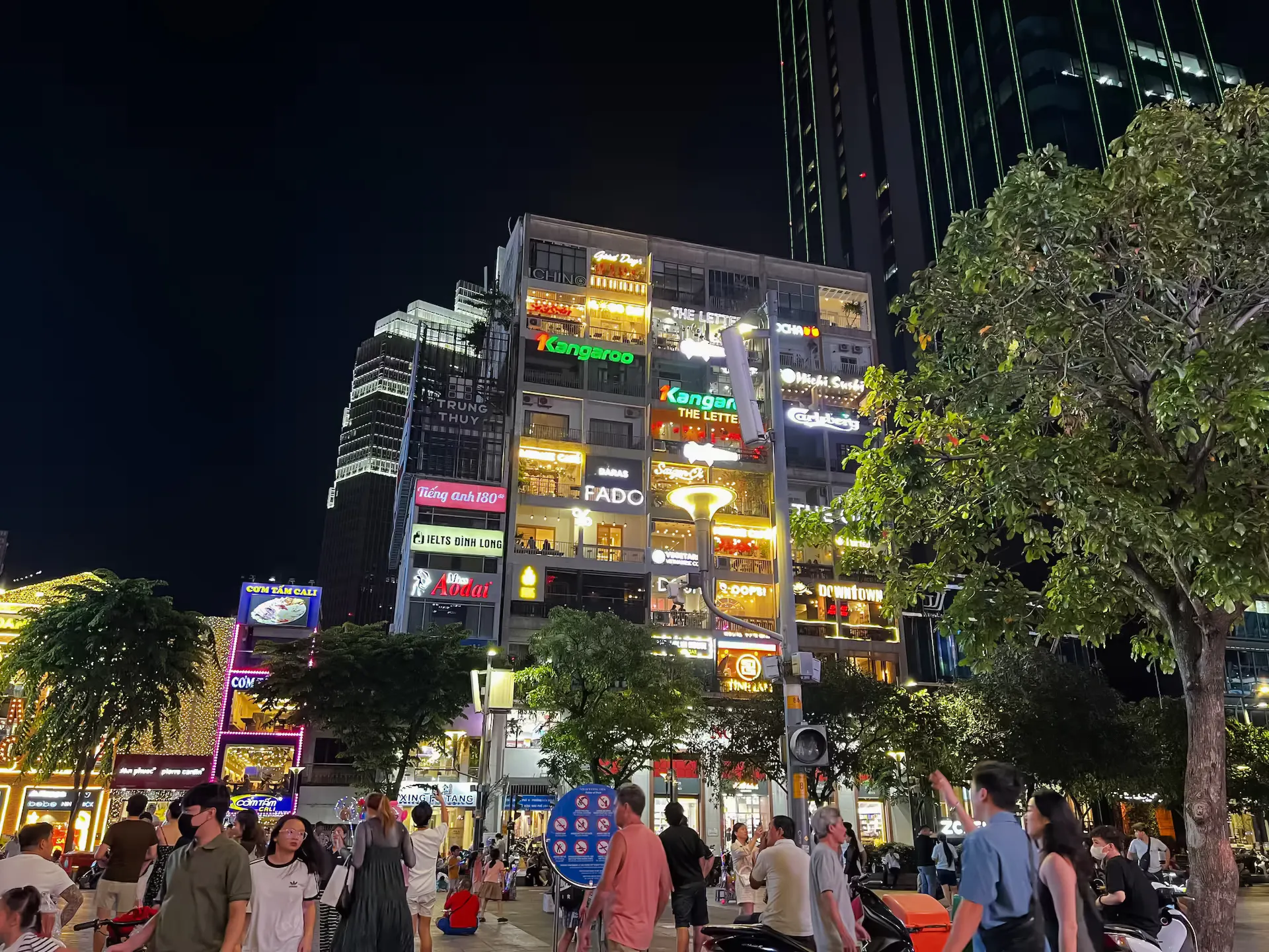 ho chi minh şehri gece yürüyüş turu: gizli bir hazine durağı-4