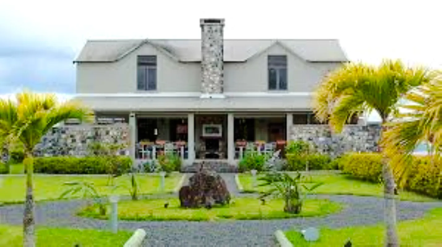 Southwest Mauritius Private Day Tour with Takamaka Winery Visit and Lunch