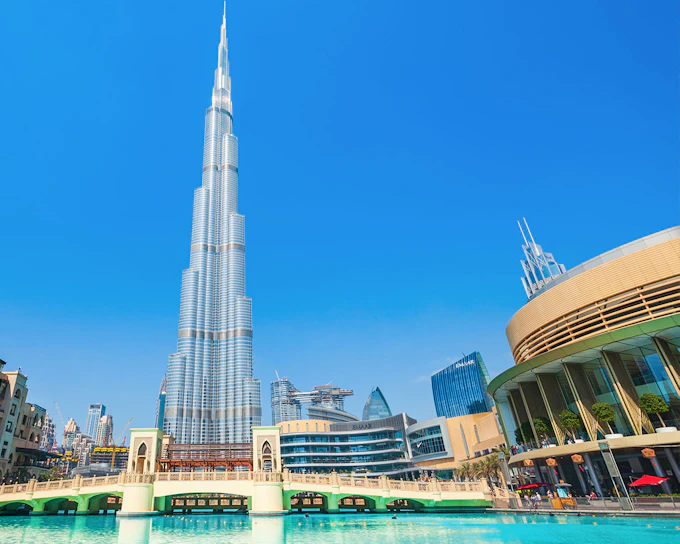 From Abu Dhabi: Guided Dubai City Tour with Burj Khalifa Tickets & Lunch