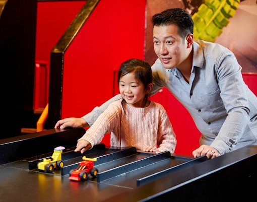 LEGO Racers: Build & Test