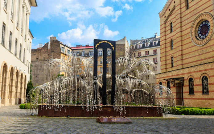 Tree of Life monument at Dohany Street Synagogue, Budapest, honoring Holocaust victims.