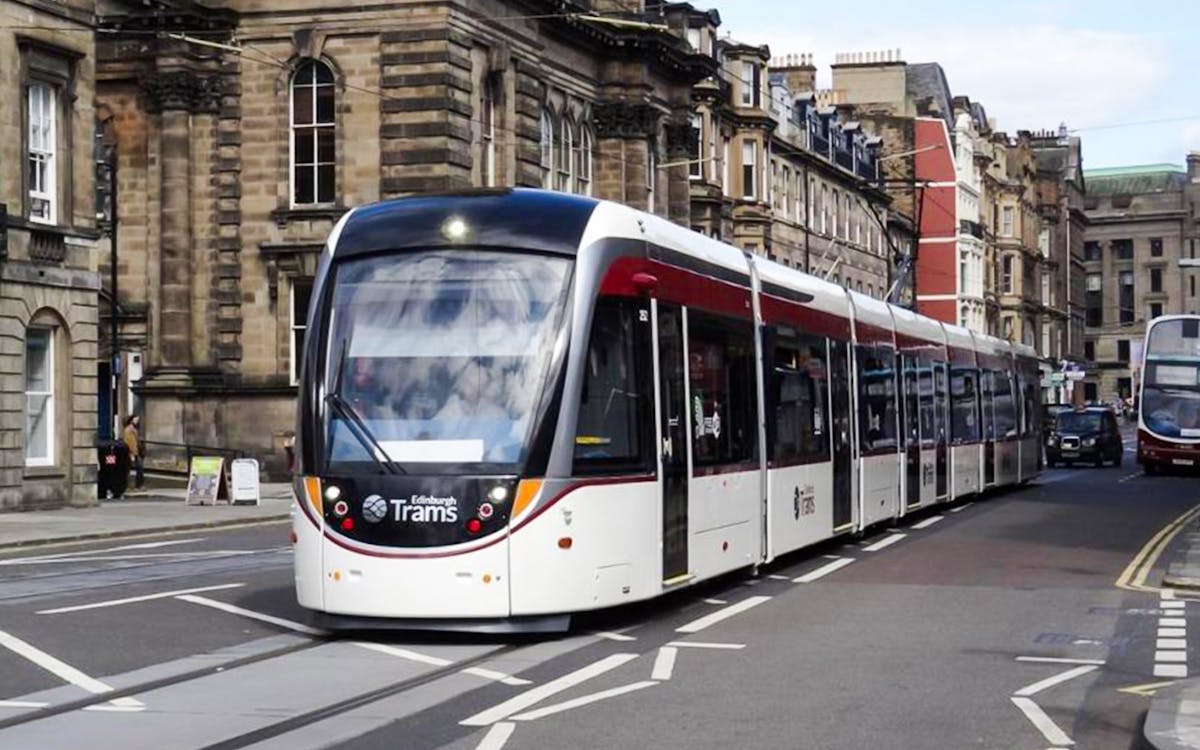 ticket enkele reis edinburgh trams: van edinburgh airport naar st. andrew square, of vice versa-7 ticket enkele reis edinburgh trams: van edinburgh airport naar st. andrew square, of vice versa-7