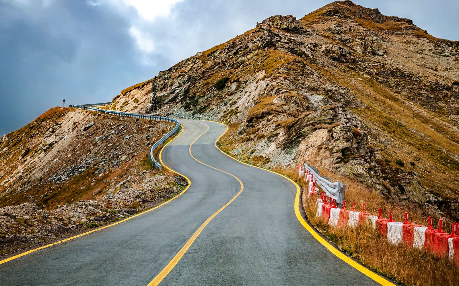 Transfăgărășan Road winding through the Carpathian Mountains, Romania.