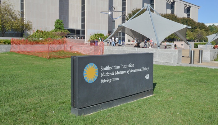 Smithsonian Institution sign at the National Museum of American History