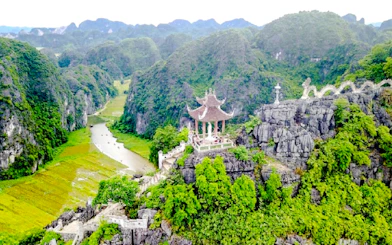 From Hanoi: Hoa Lu, Tam Coc & Mua Cave Small-Group Day Trip with Limousine Transfers