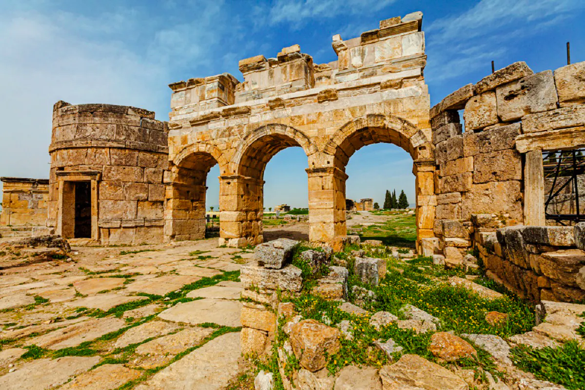 From Bodrum: Private Pamukkale & Hierapolis Tour With Lunch Image 8