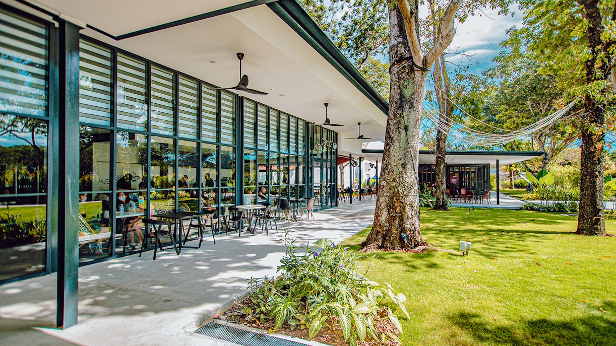 Hub & Spoke, Singapore Airport