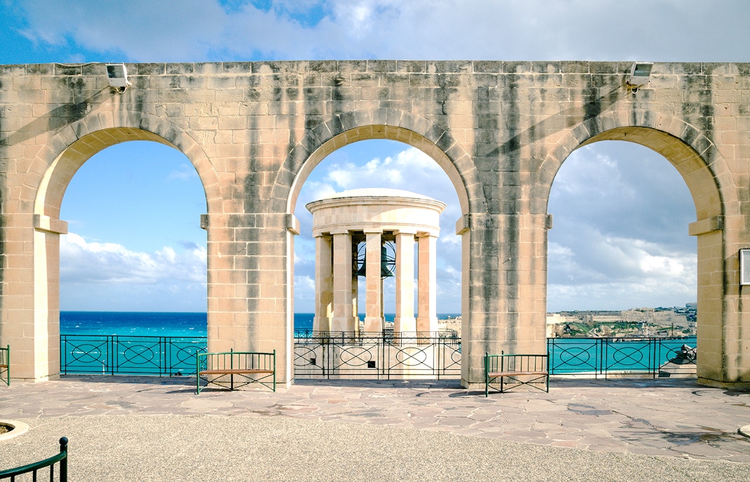 Upper Barrakka Gardens overlooking Grand Harbour in Valletta, Malta.