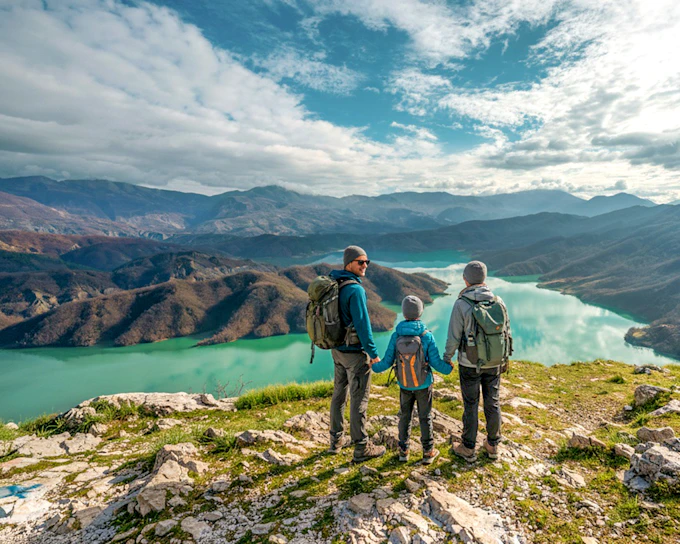 From Tirana: Bovilla Lake & Gamti Mountain Hiking Day Trip by Minivan