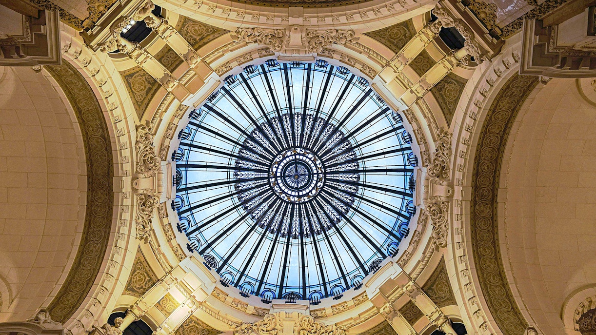 put image of galeria guemes (piazzolla tango show's venue)