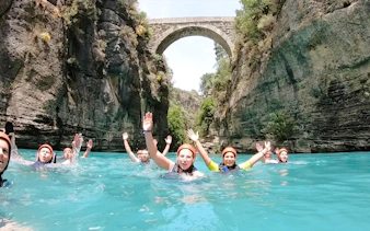 alanya: akarsu raftingi, buggy safari, zipline ve monster truck kombine turu-2