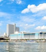 Kompleks handlowy River City, Siphraya, obok hotelu Royal Orchid Sheraton
