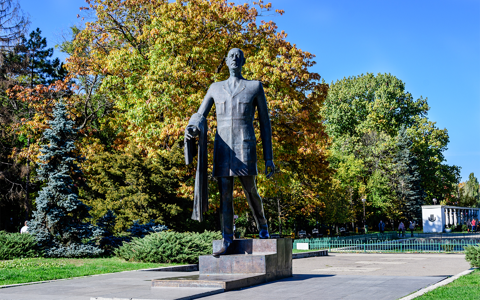 Charles de Gaulle Square 