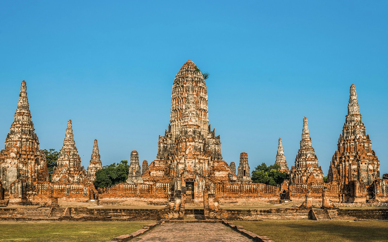 Ancient temple ruins at Ayutthaya, Thailand, featured on the Grand Pearl River Cruise tour.