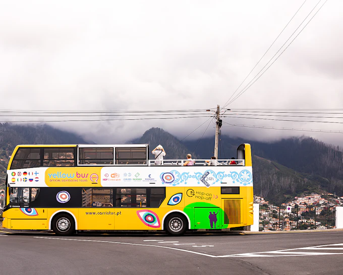 Yellow Bus Madeira: Funchal, Câmara de Lobos & Cabo Girão Hop-on Hop-off Bus Tour