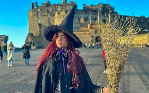 passeio a pé pelas bruxas de edimburgo e pela história assombrada-3