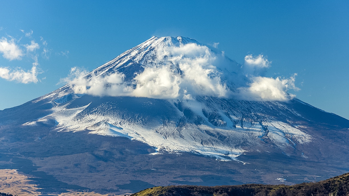 Mt. Fuji - Top, Hoogte, Vorming, Uitbarsting & Feiten