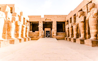 luxor east bank guided tour of karnak and luxor temples-10