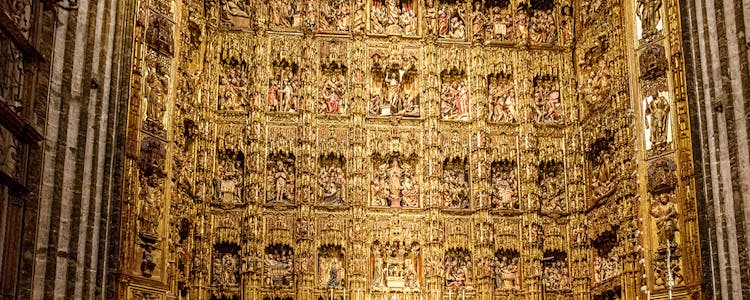 giralda sevilla main altar