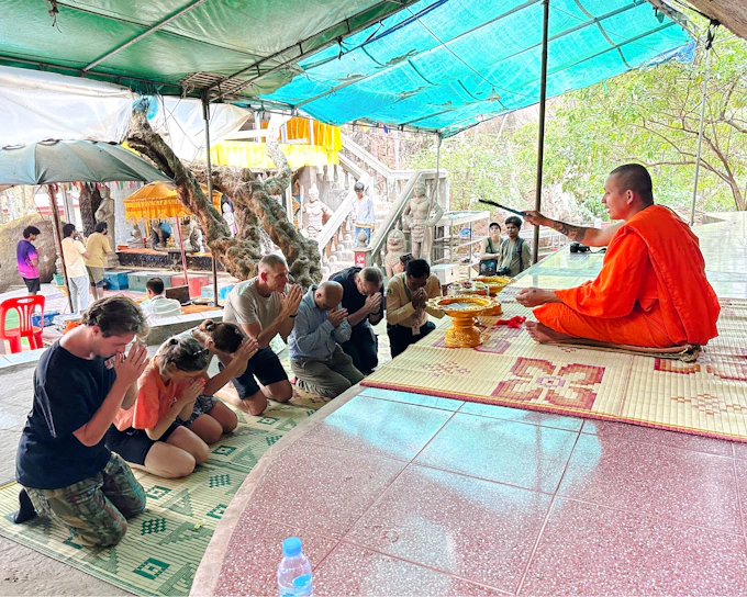 Banteay Srei Tour with Beng Mealea, Kulen Mountain Waterfall with Picnic Lunch (Product 54389)