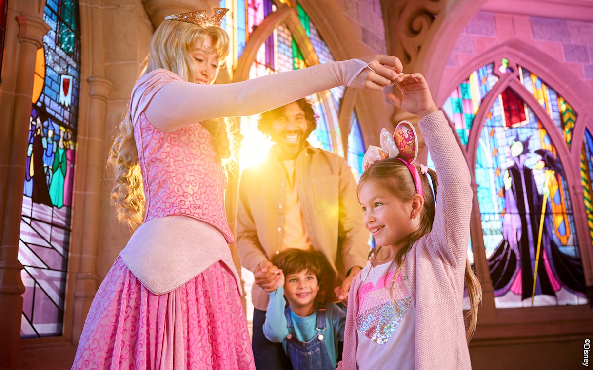 Family meeting Sleeping Beauty at Disneyland Paris.