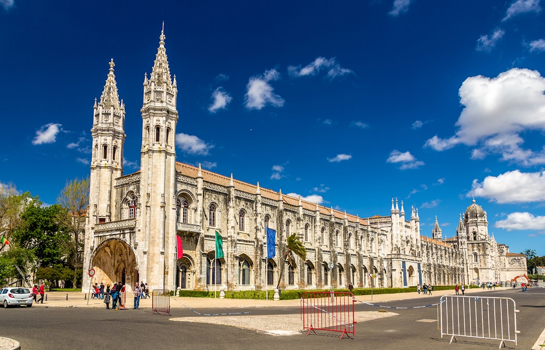 Jerónimos Monastery Hours - Weekday vs Weekend
