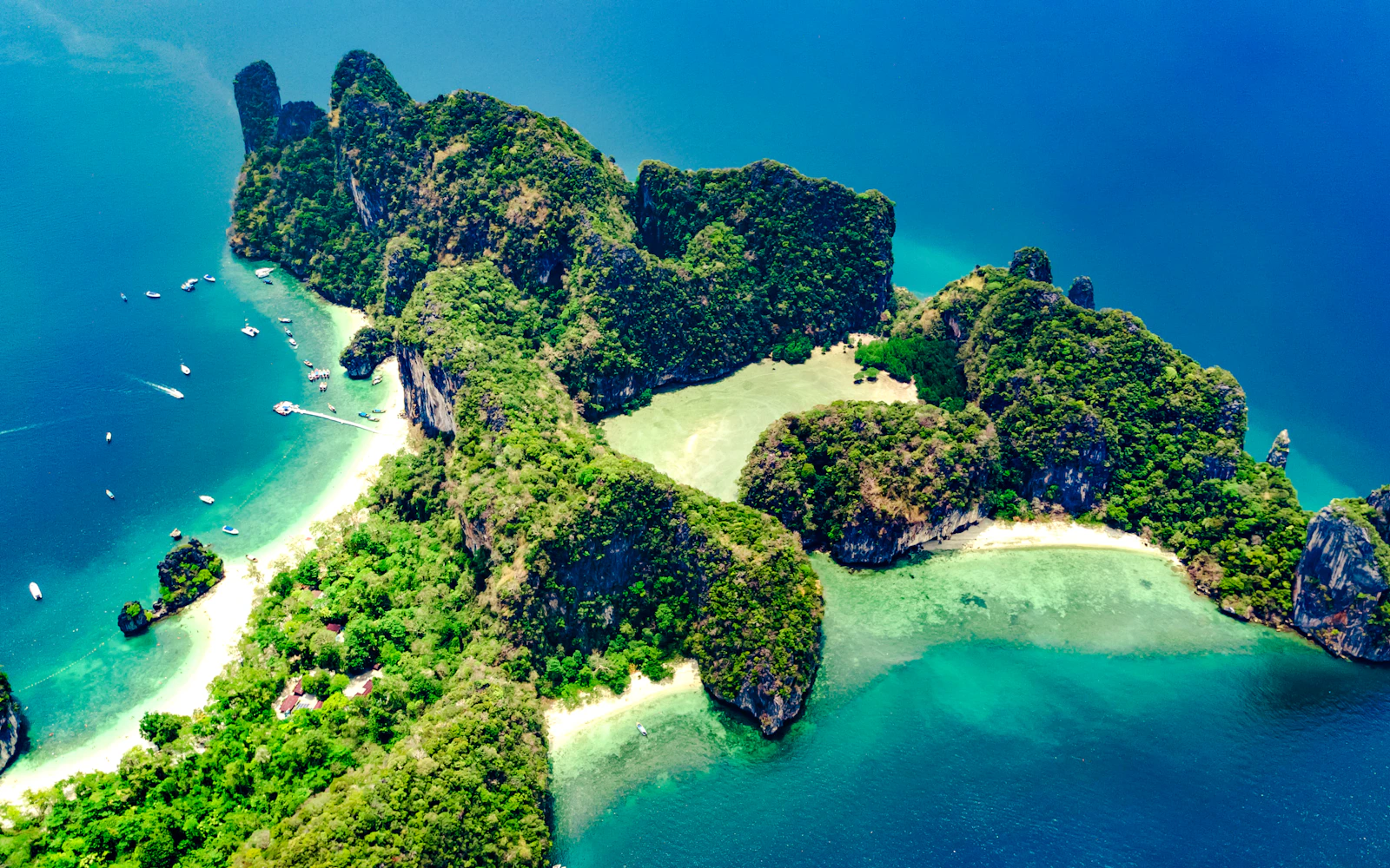 From Krabi: Hong Island-Hopping Tour with Lunch and Round-Trip Transfers Image 1